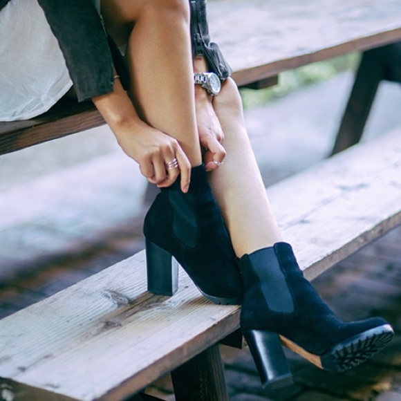 Coach Black Odelle 8.5 booties - Picture 1 of 5